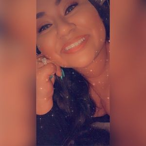 Meet your Posher, Yasmin💜